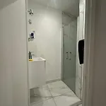 Chambre Elegante Et Chaleureuse