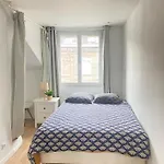 Chambre Elegante Et Chaleureuse